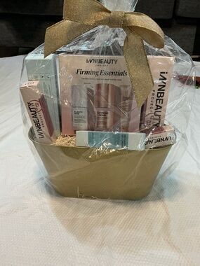 iNNBEAUTY Firming Essentials Gift Set - Pink and Gold